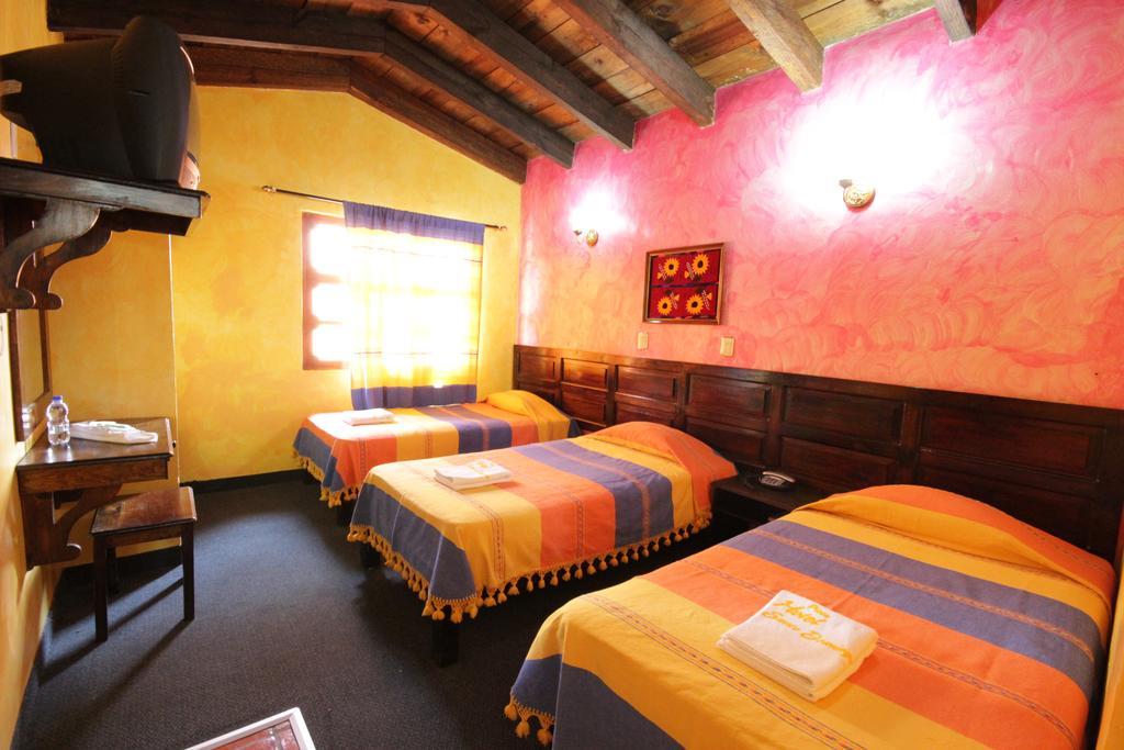 Hotel Plaza Santo Domingo San Cristóbal de Las Casas Chambre photo