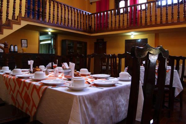 Hotel Plaza Santo Domingo San Cristóbal de Las Casas Extérieur photo