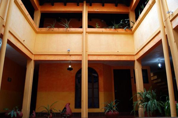 Hotel Plaza Santo Domingo San Cristóbal de Las Casas Extérieur photo