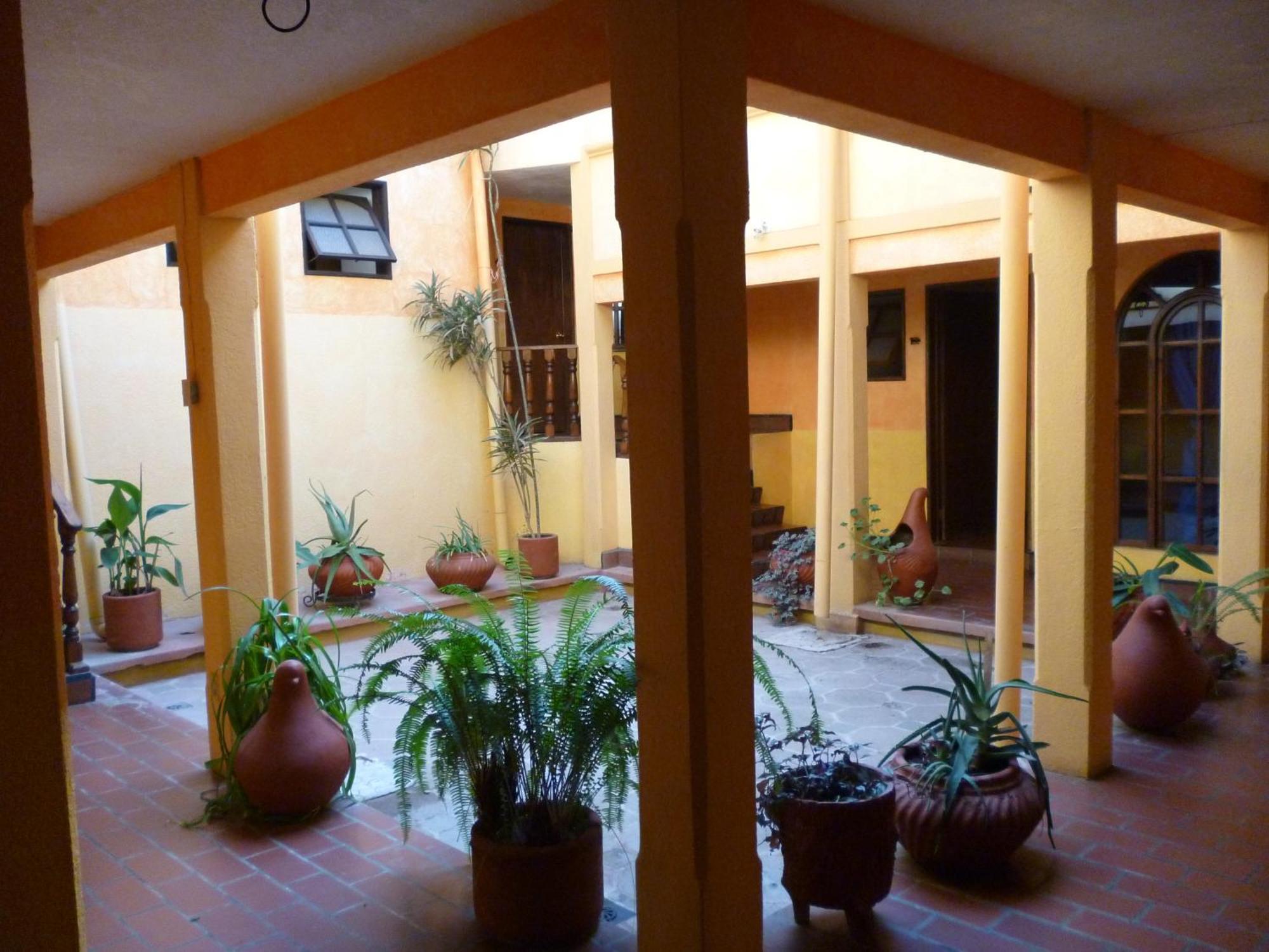 Hotel Plaza Santo Domingo San Cristóbal de Las Casas Extérieur photo