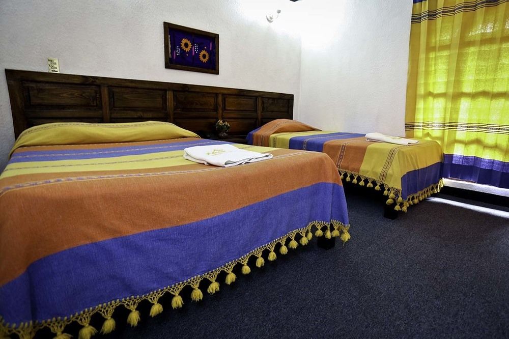Hotel Plaza Santo Domingo San Cristóbal de Las Casas Extérieur photo